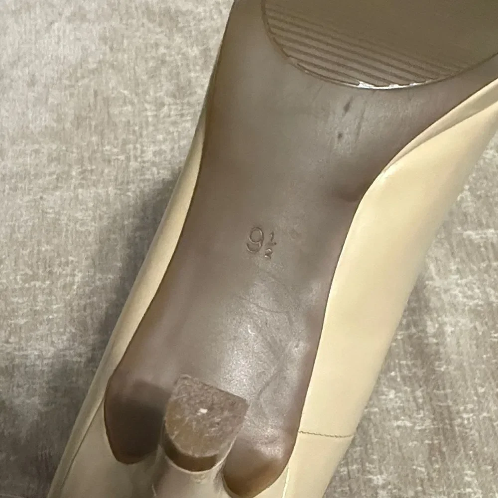 Kelly & Katie Nude Heels